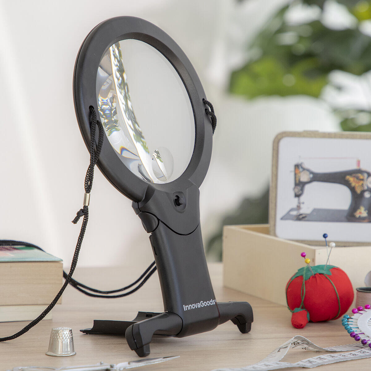 Lupa de mão livre Zooled InnovaGoods com luz LED