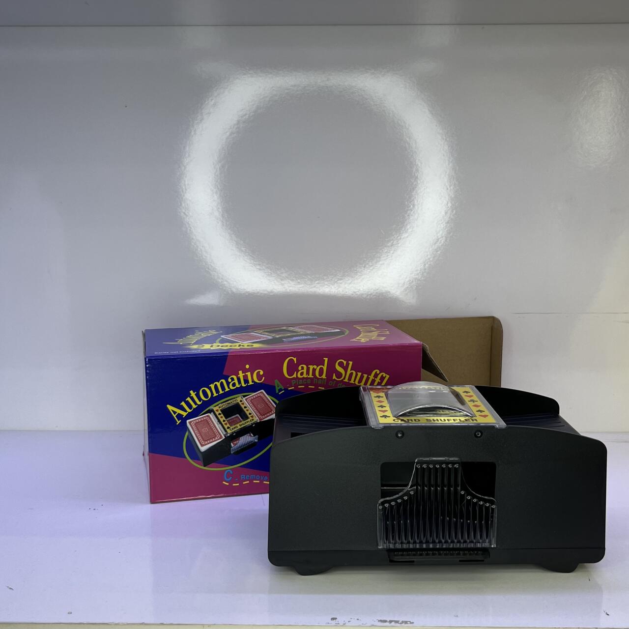 Barajador de Cartas Automático